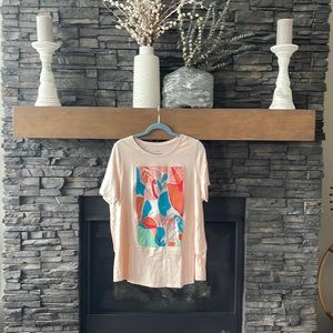 Cute graphic T in pink‎